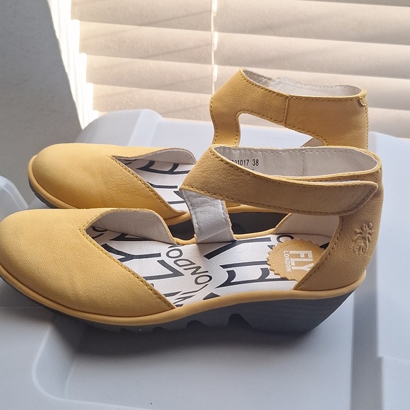 Fly London Yellow Leather Wedge Sandals Women Size 38 - Picture 4 of 6